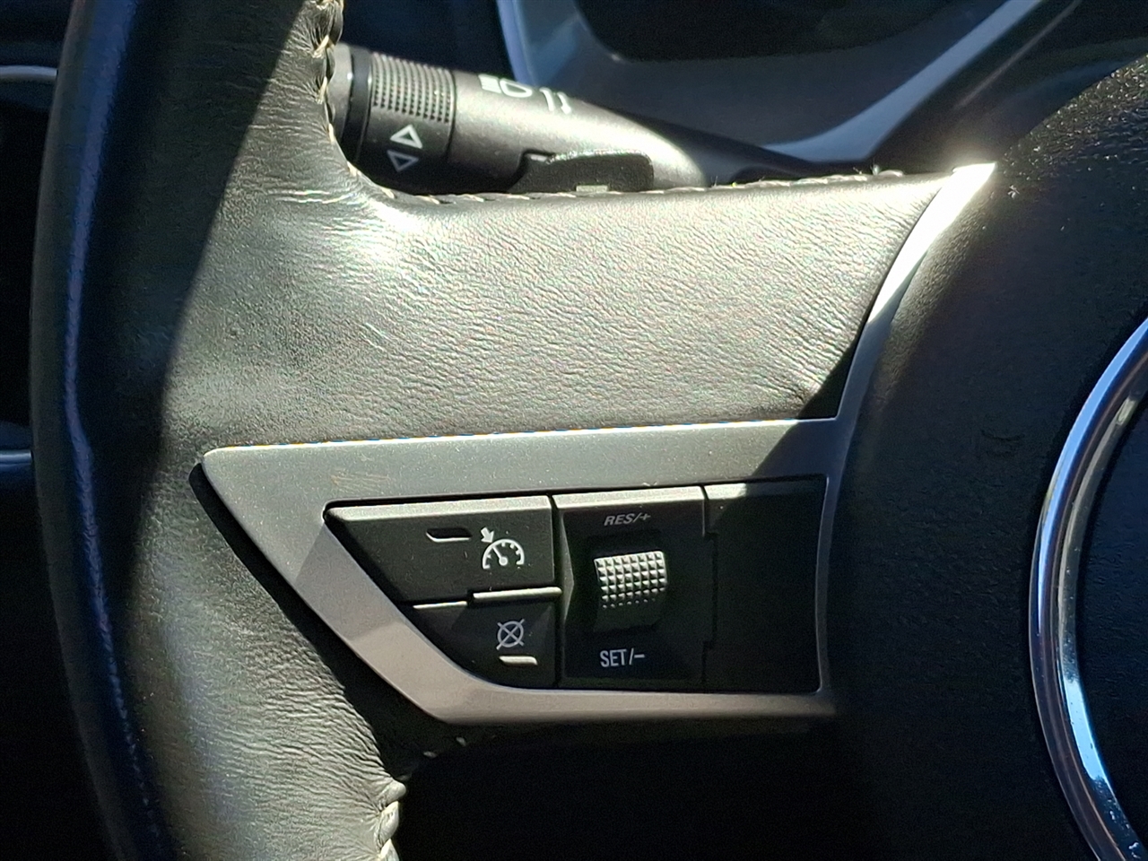 2011 Chevrolet Camaro 1SS photo 16
