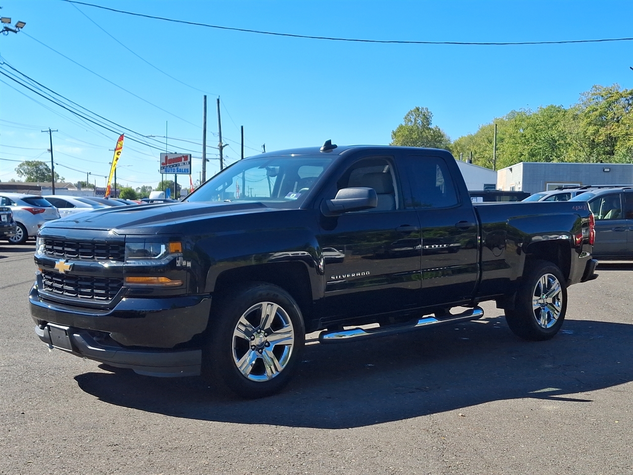 2019 Chevrolet Silverado 1500 Custom photo 3