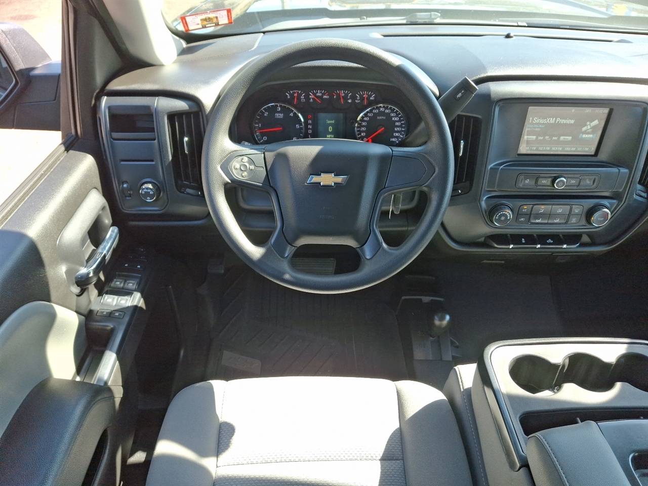 2019 Chevrolet Silverado 1500 Custom photo 10