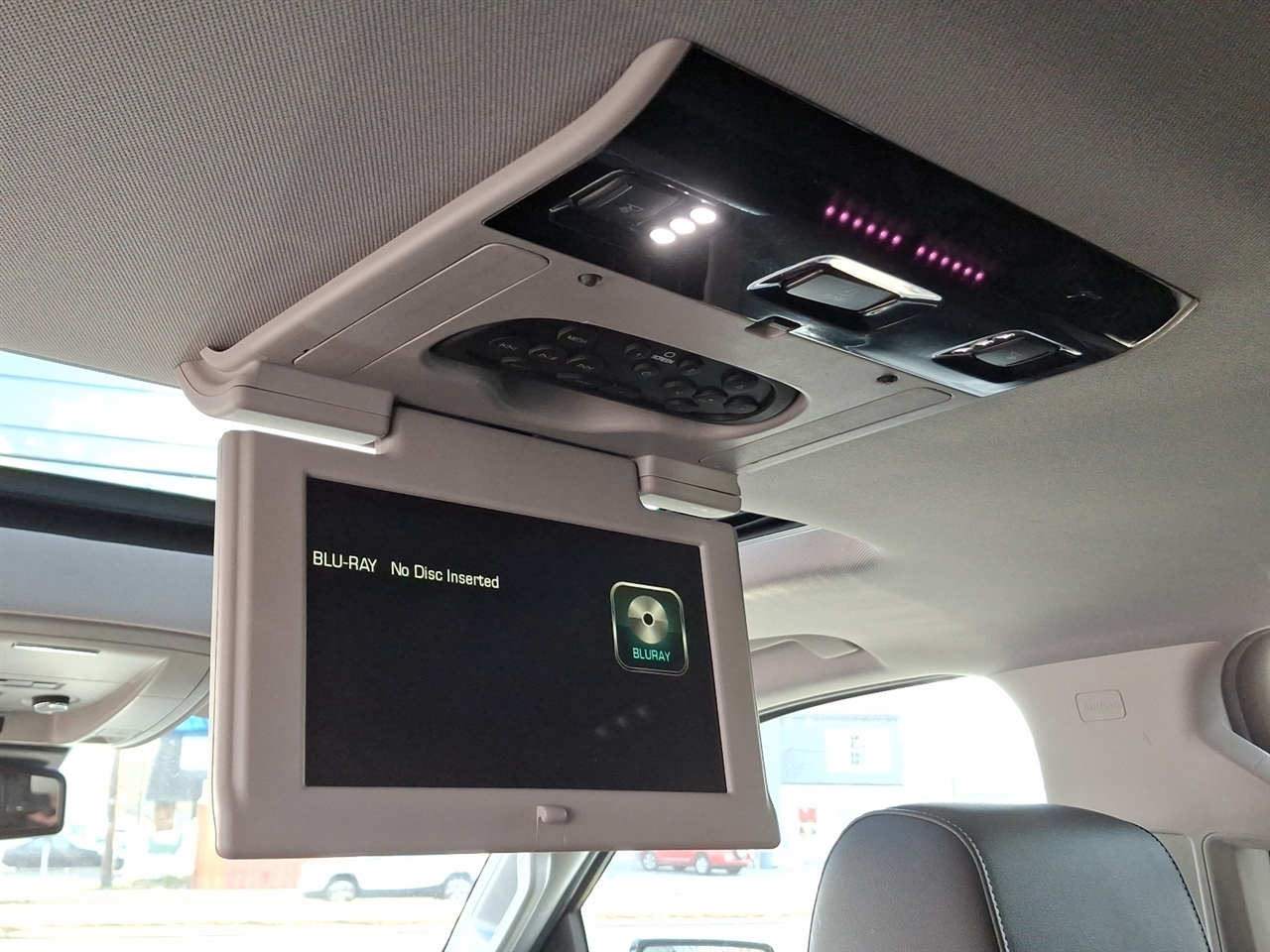 Chevrolet Tahoe  2015