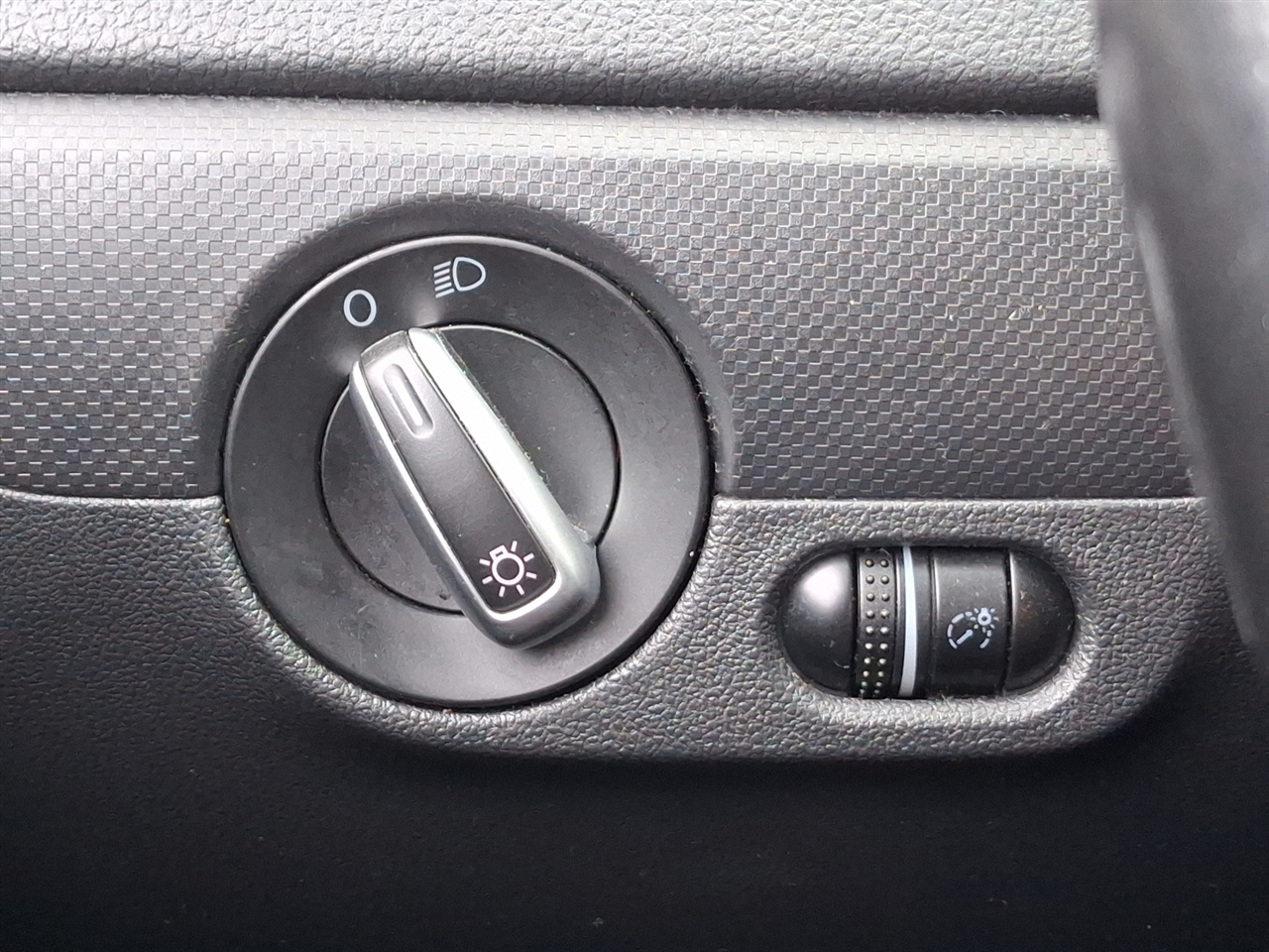 Volkswagen Jetta Sedan  2012 Volkswagen Jetta Sedan  2012