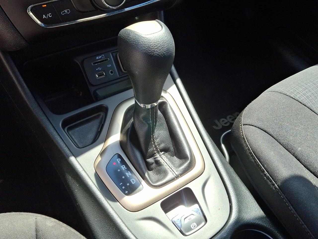 Jeep Cherokee  2016