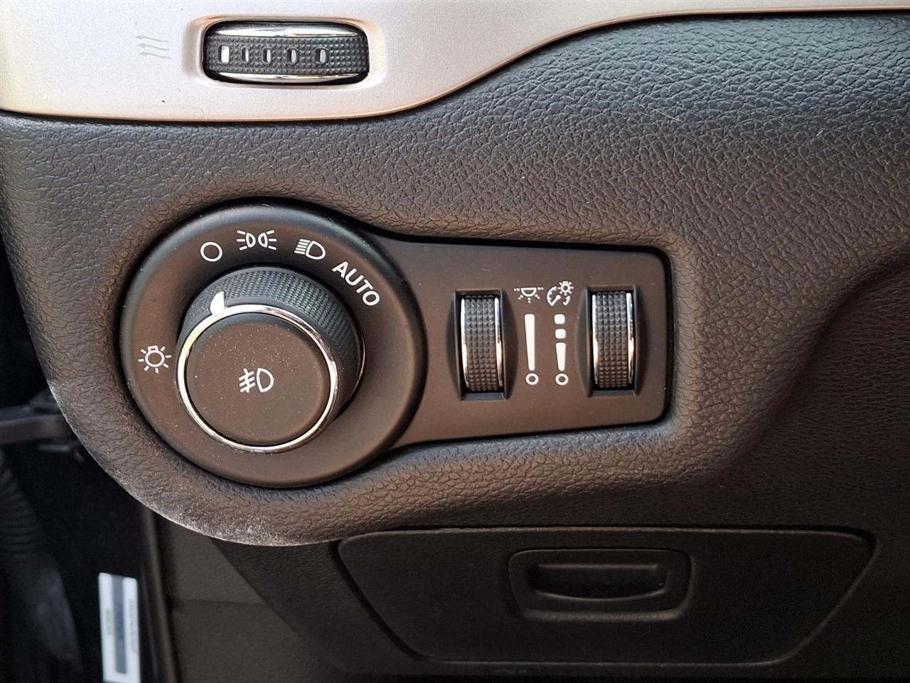 Jeep Cherokee  2016