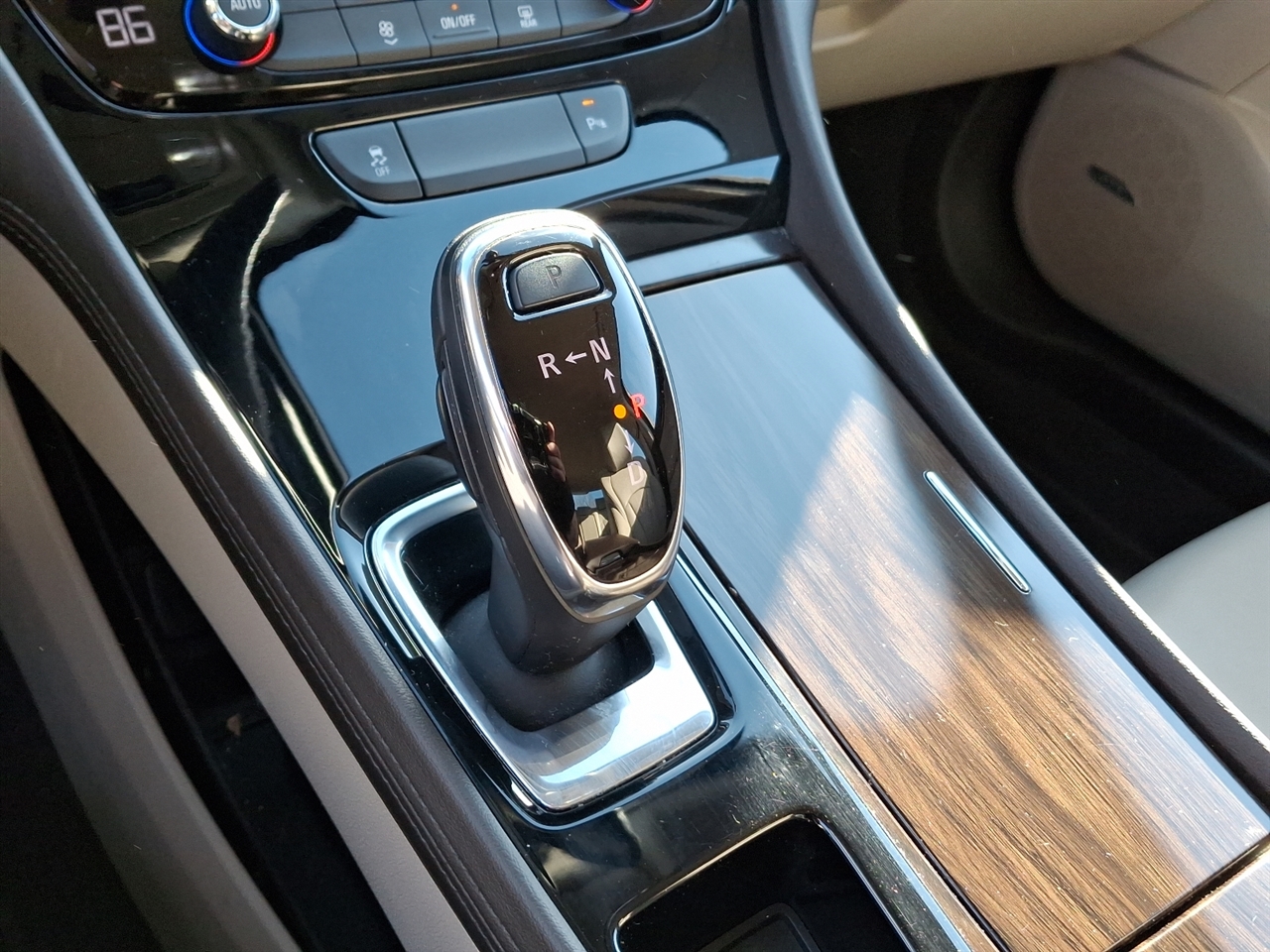 Buick LaCrosse  2019