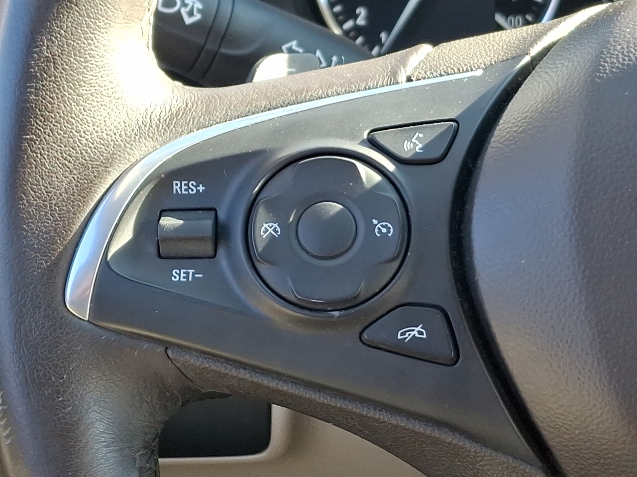 Buick LaCrosse  2019