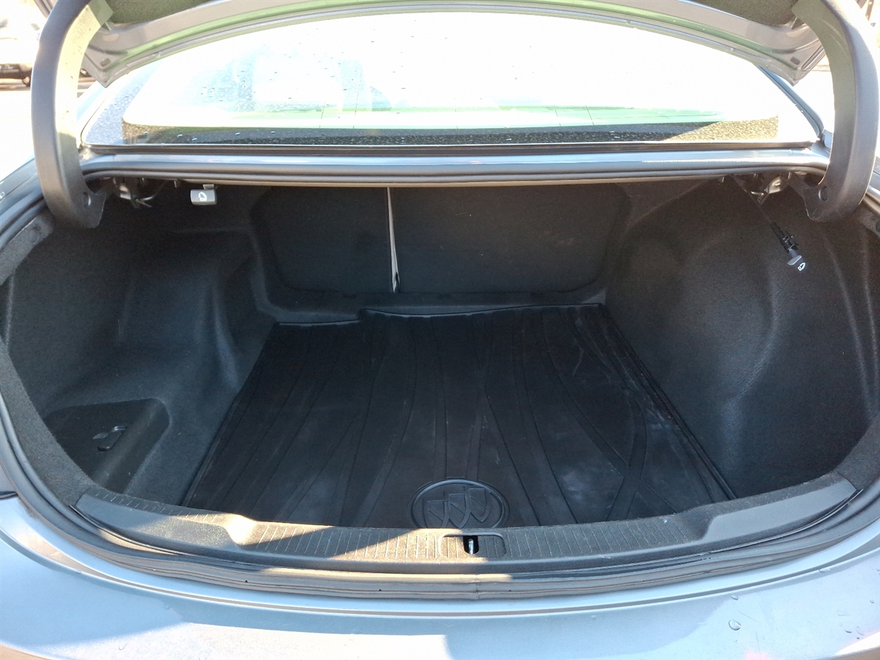 Buick LaCrosse  2019