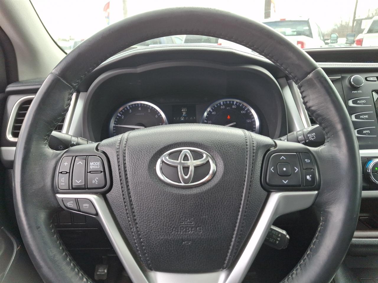 Toyota Highlander  2014