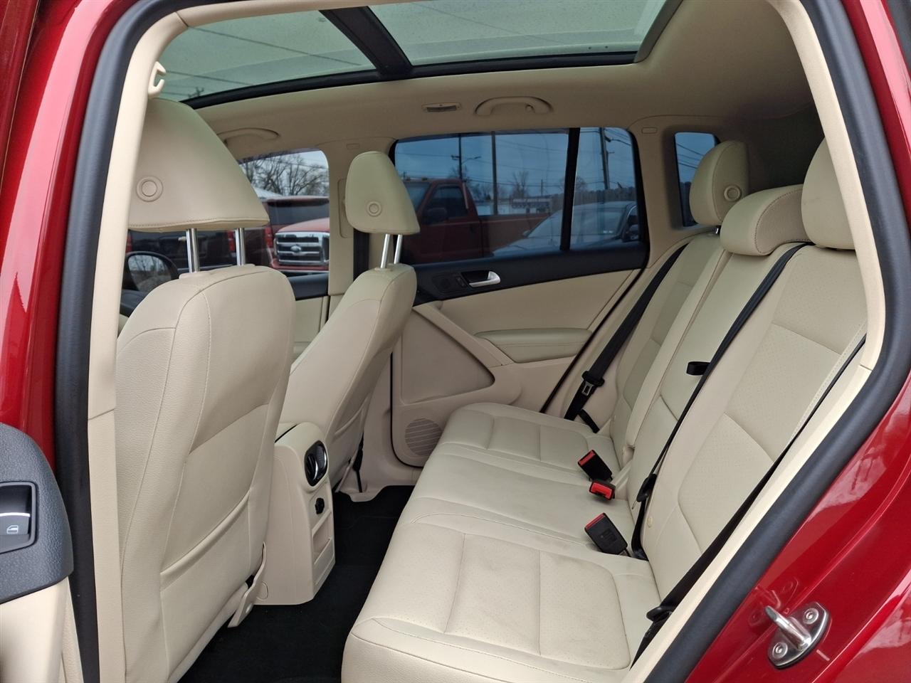 Volkswagen Tiguan  2016