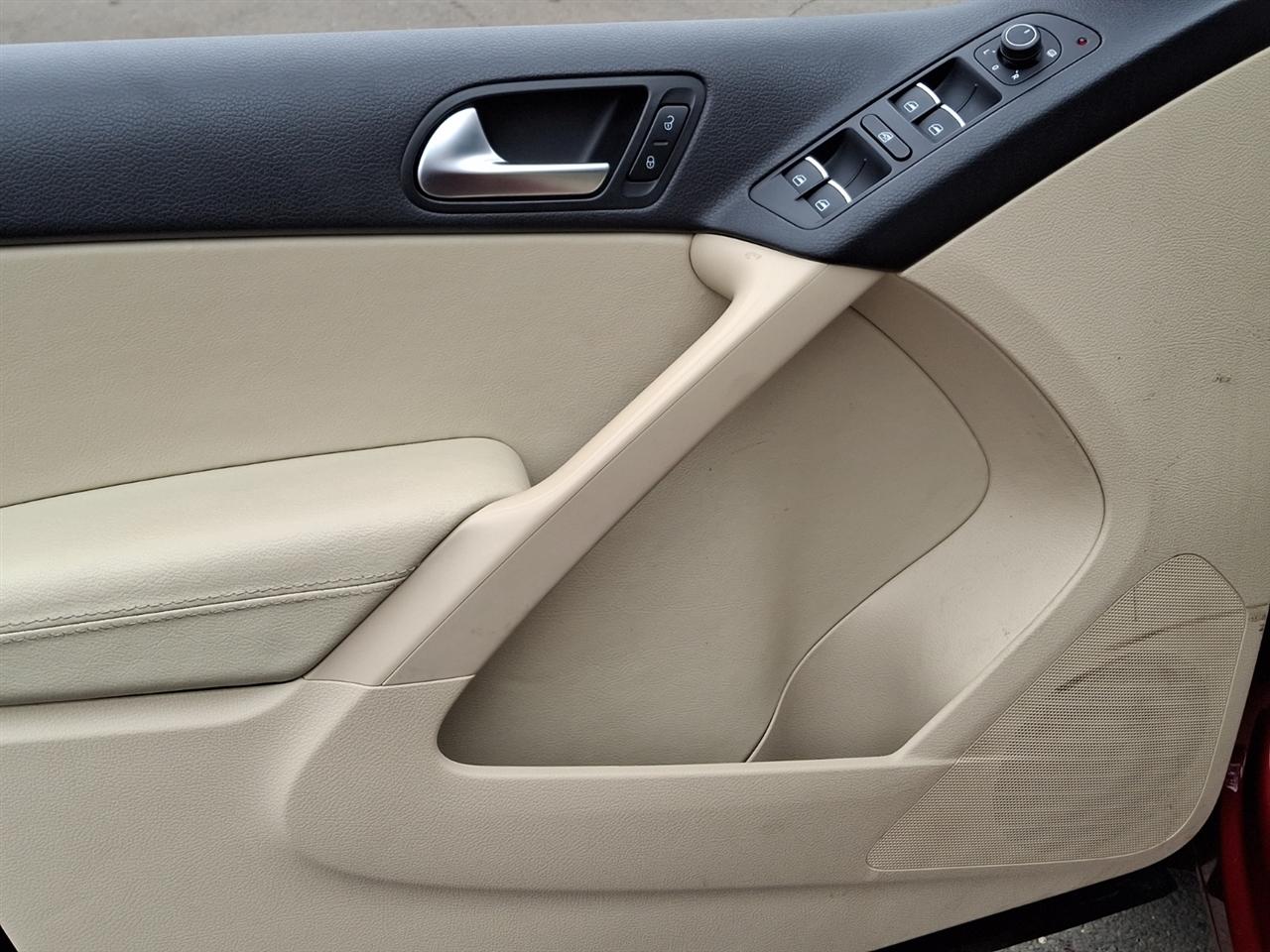 Volkswagen Tiguan  2016