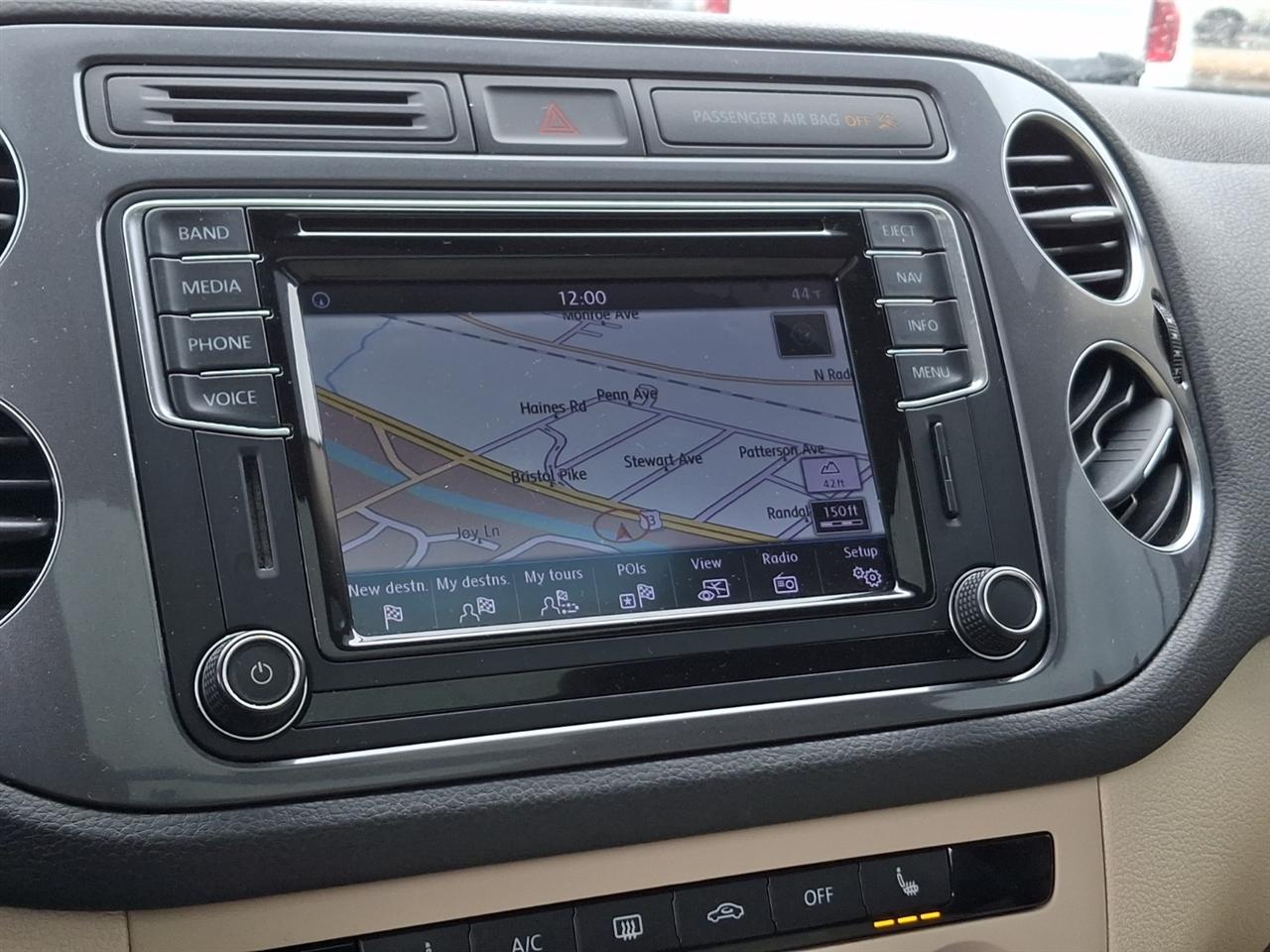 Volkswagen Tiguan  2016