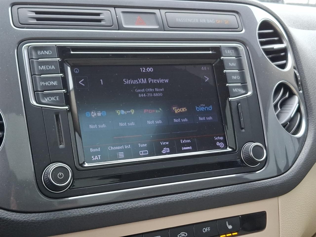 Volkswagen Tiguan  2016