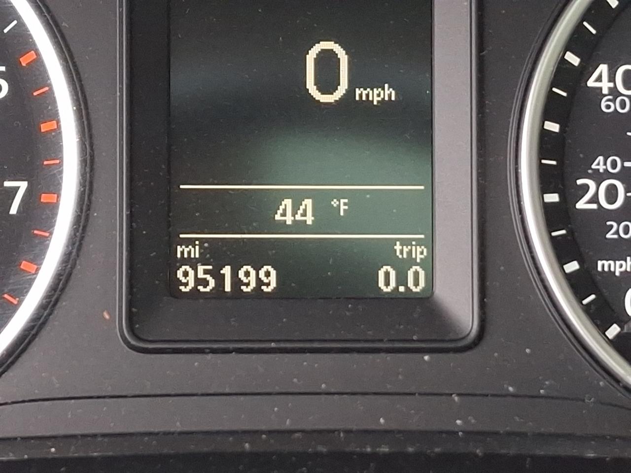 Volkswagen Tiguan  2016