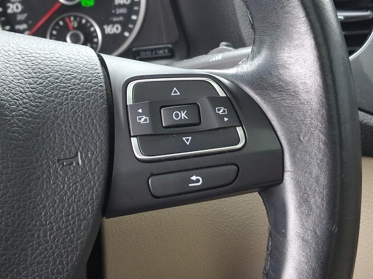 Volkswagen Tiguan  2016