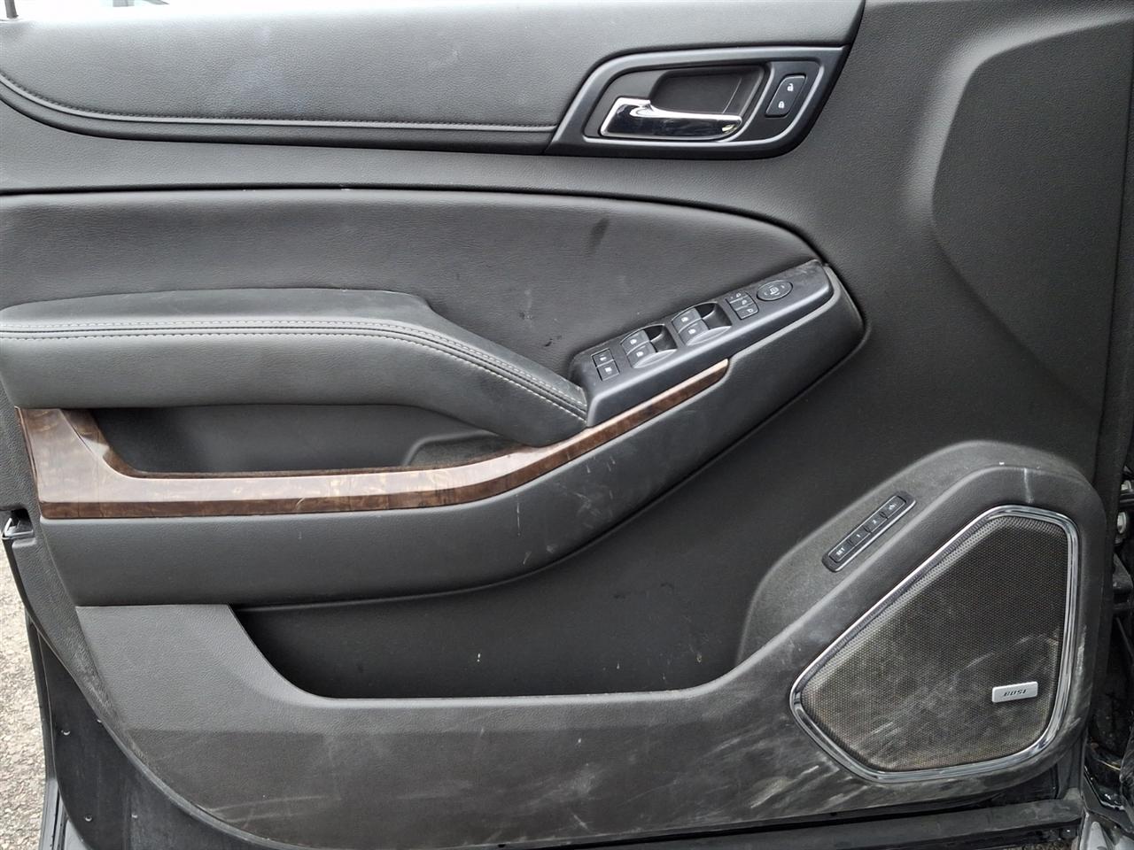 Chevrolet Suburban  2018