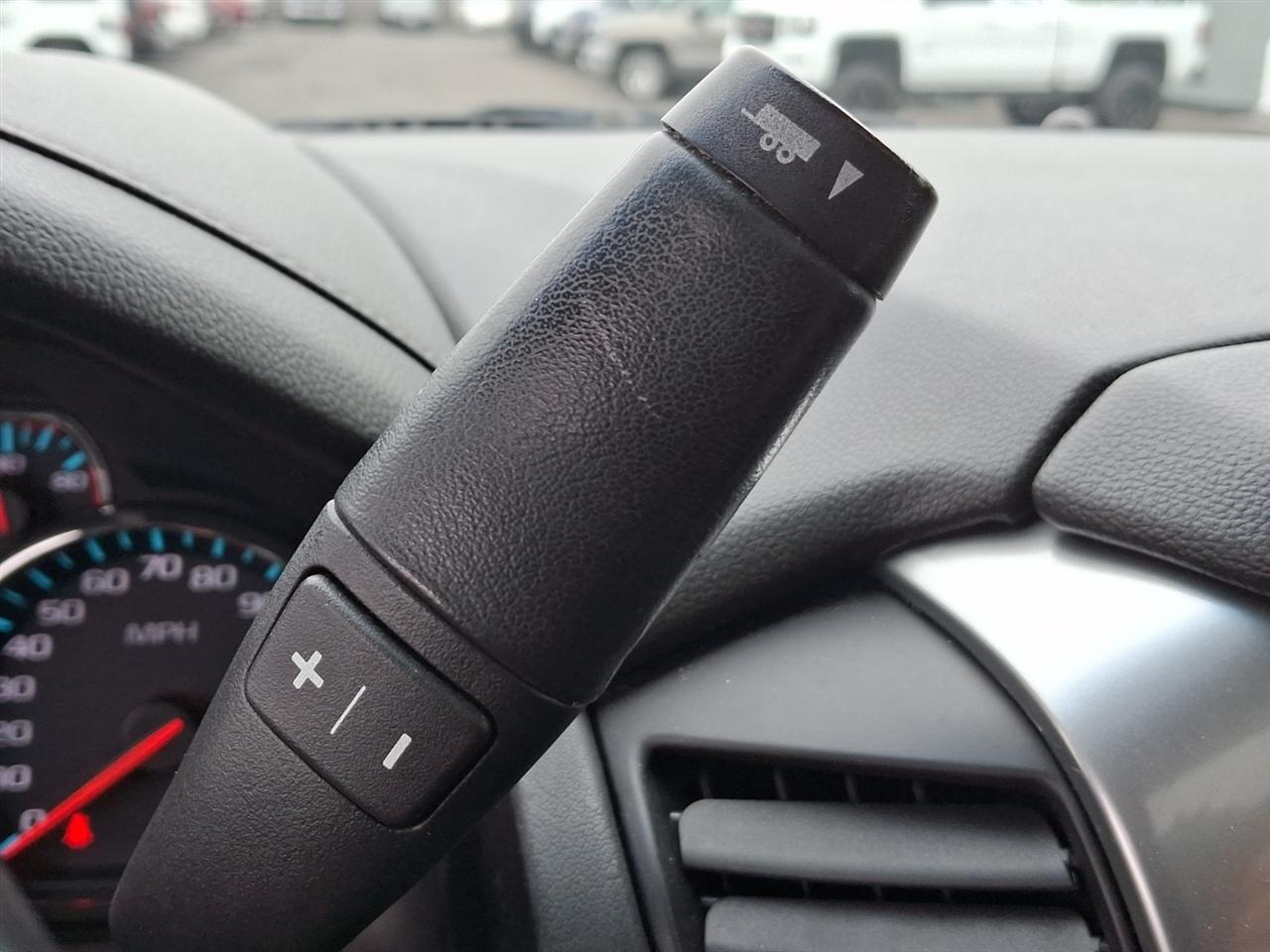 Chevrolet Suburban  2018