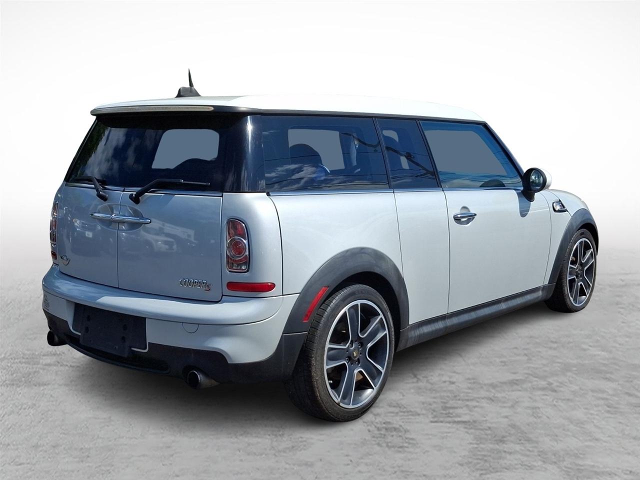 MINI Cooper Clubman  2011