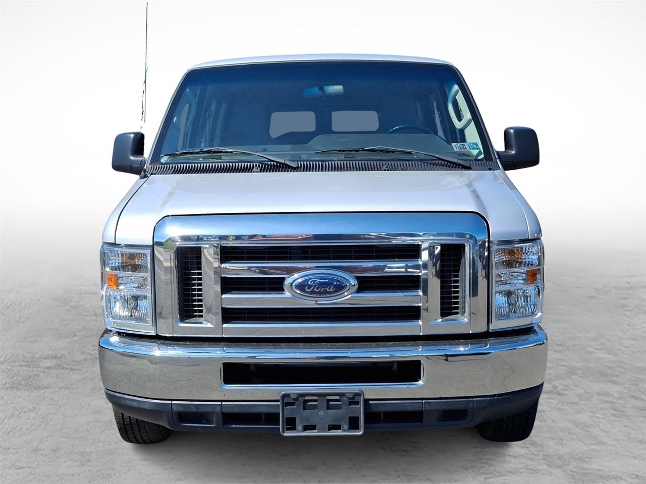 Ford Econoline Wagon  2013