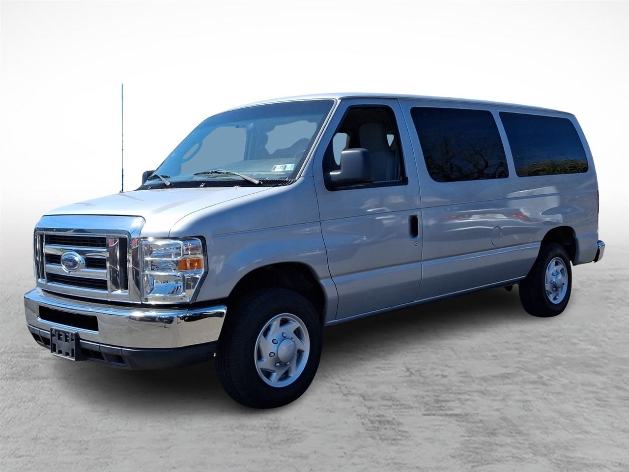 Ford Econoline Wagon  2013