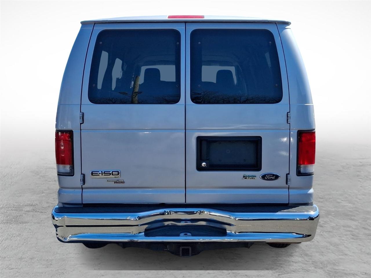 Ford Econoline Wagon  2013