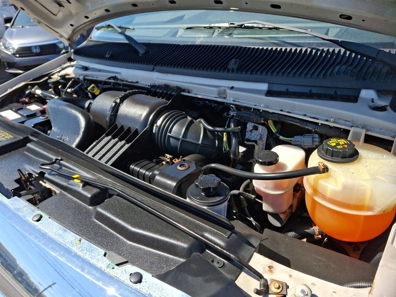 Ford Econoline Wagon  2013