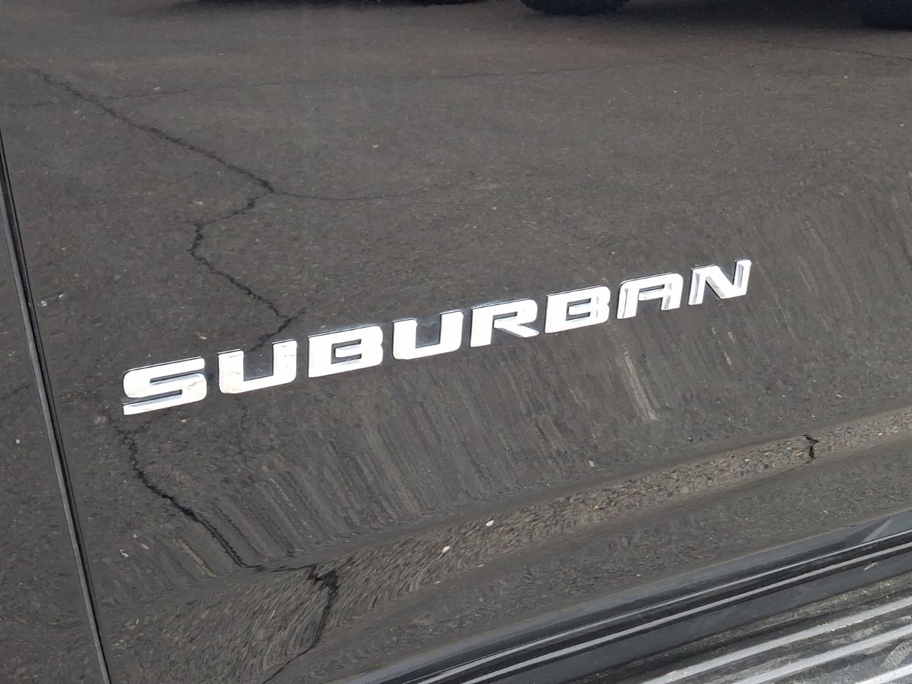 Chevrolet Suburban  2021