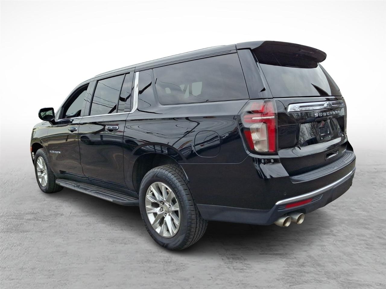 Chevrolet Suburban  2021