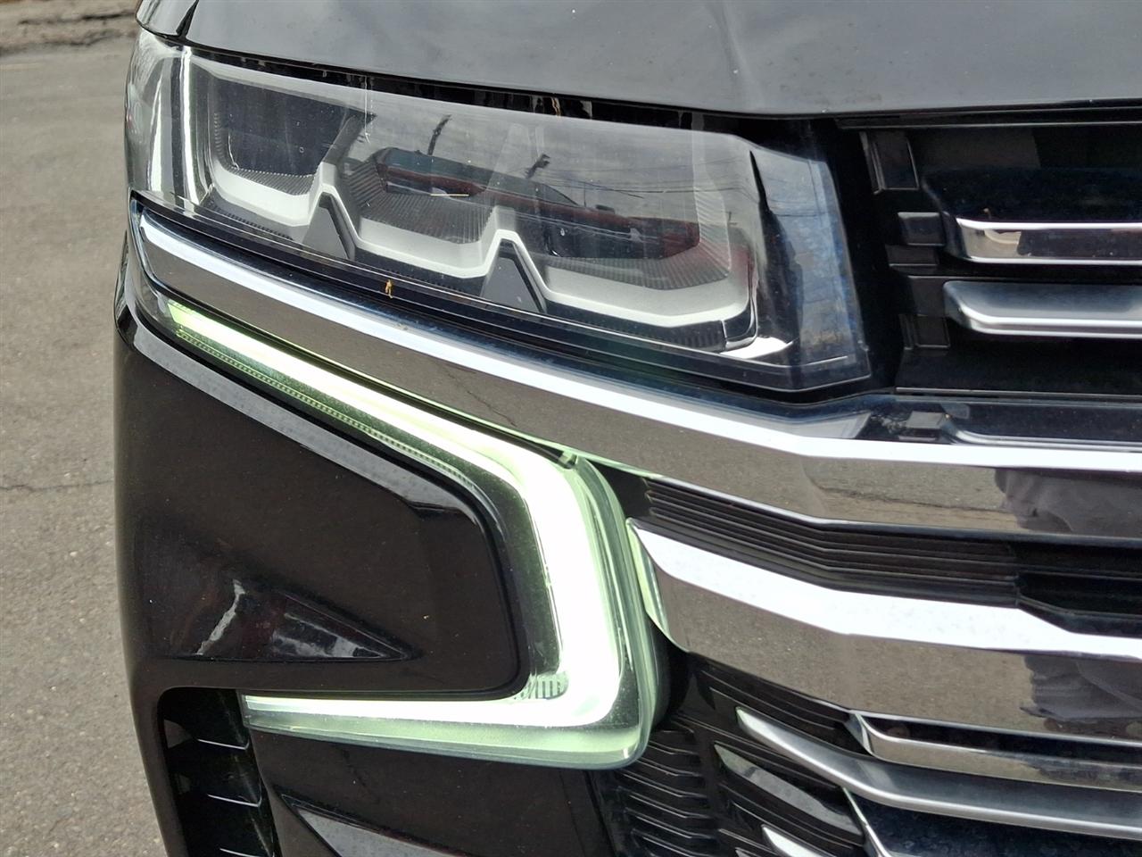 Chevrolet Suburban  2021