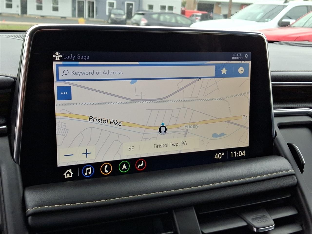 Chevrolet Suburban  2021