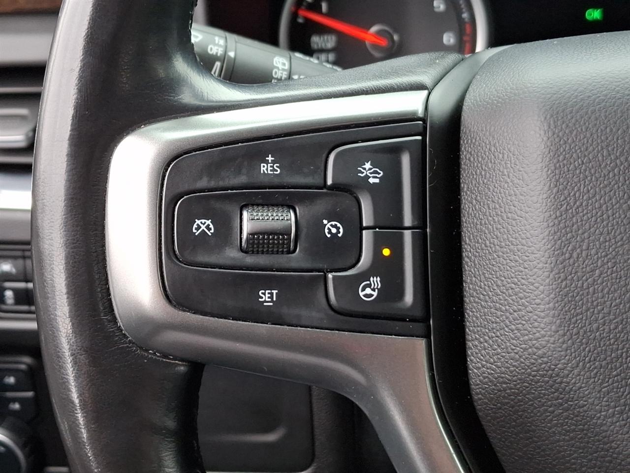 Chevrolet Suburban  2021