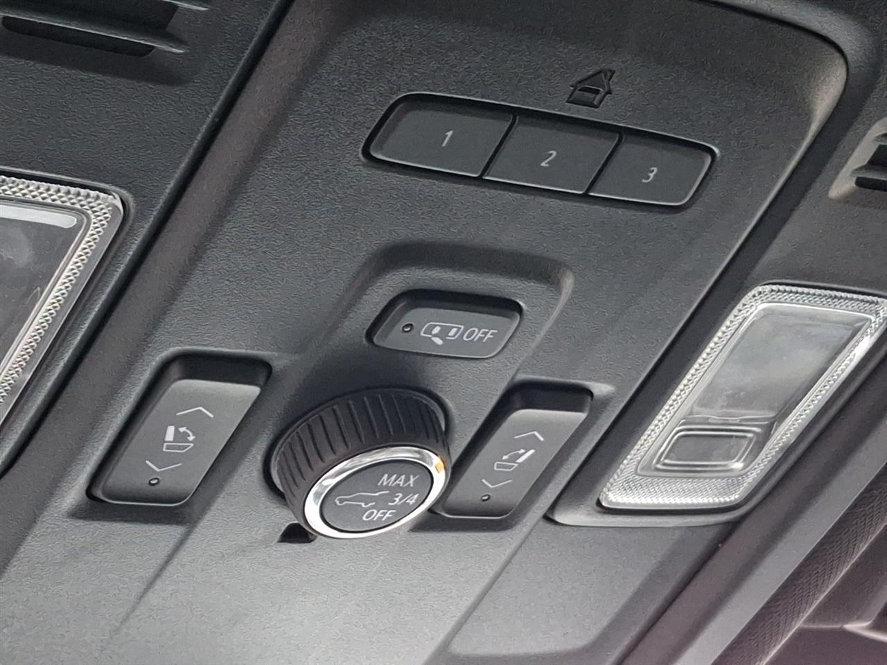 Chevrolet Suburban  2021