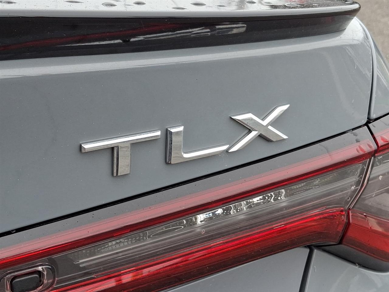 Acura TLX  2025