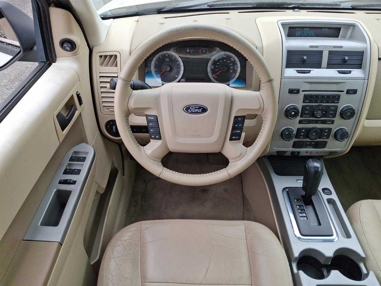 Ford Escape  2009