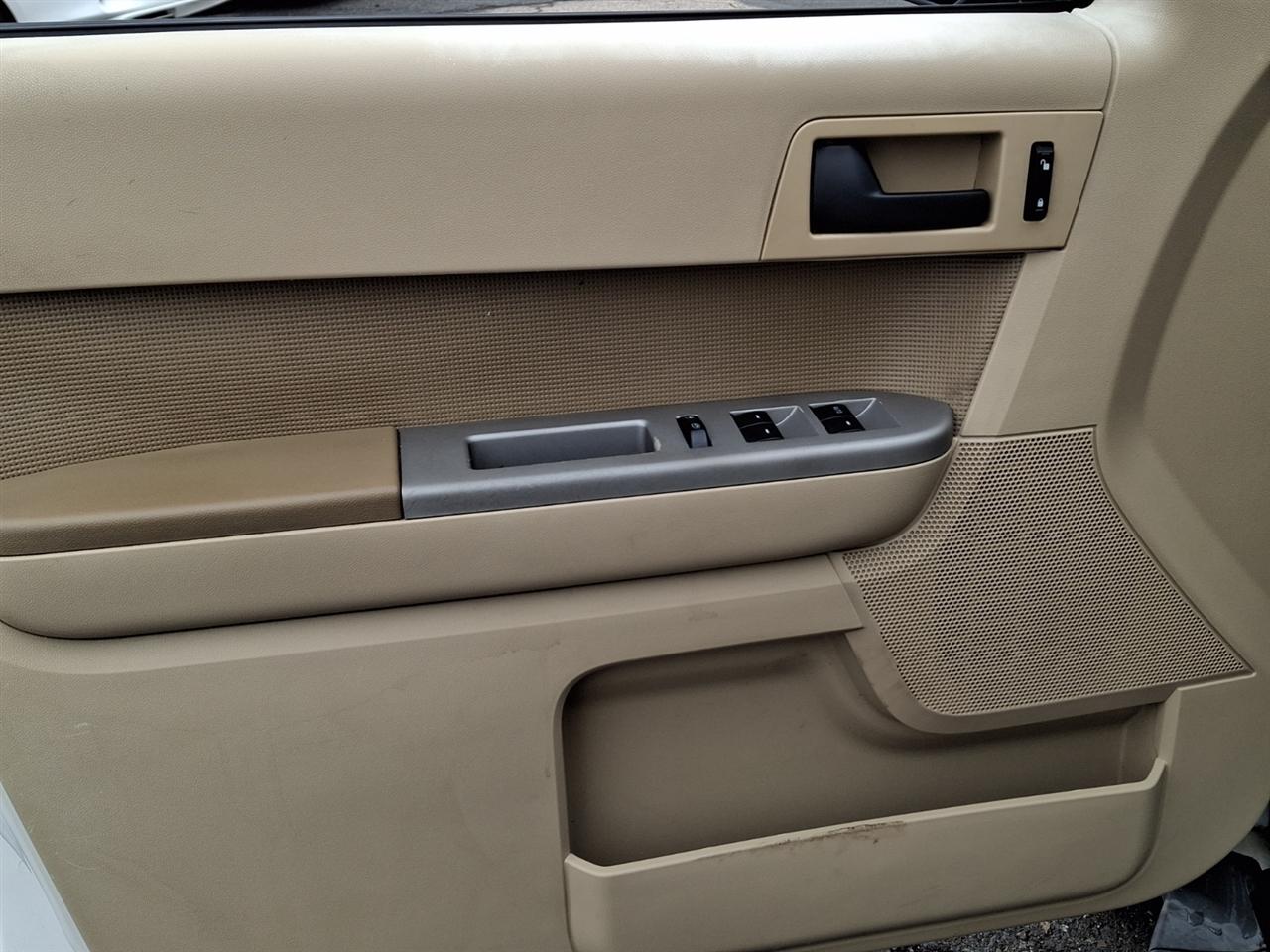 Ford Escape  2009