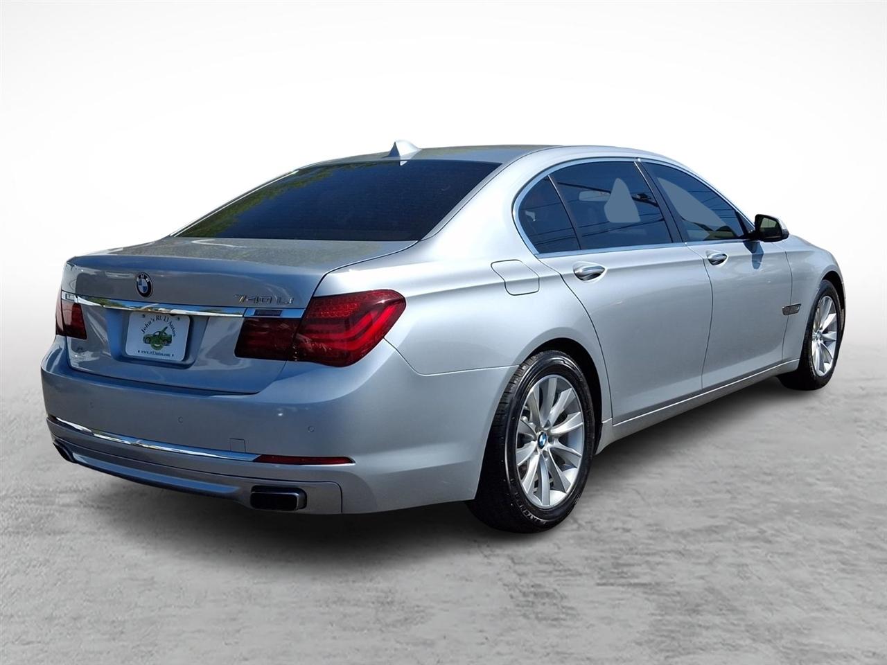 BMW 7 Series  2013