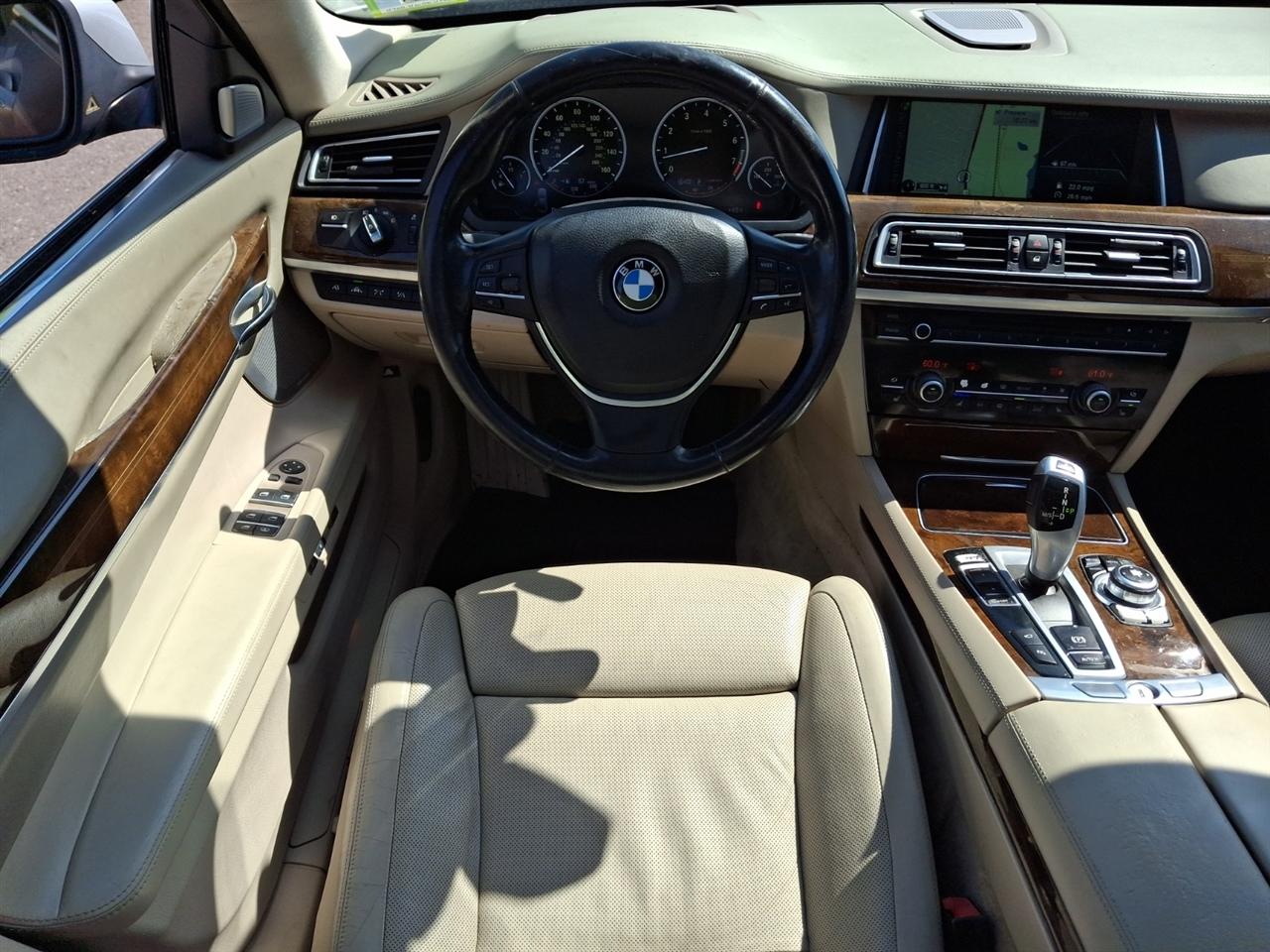 BMW 7 Series  2013