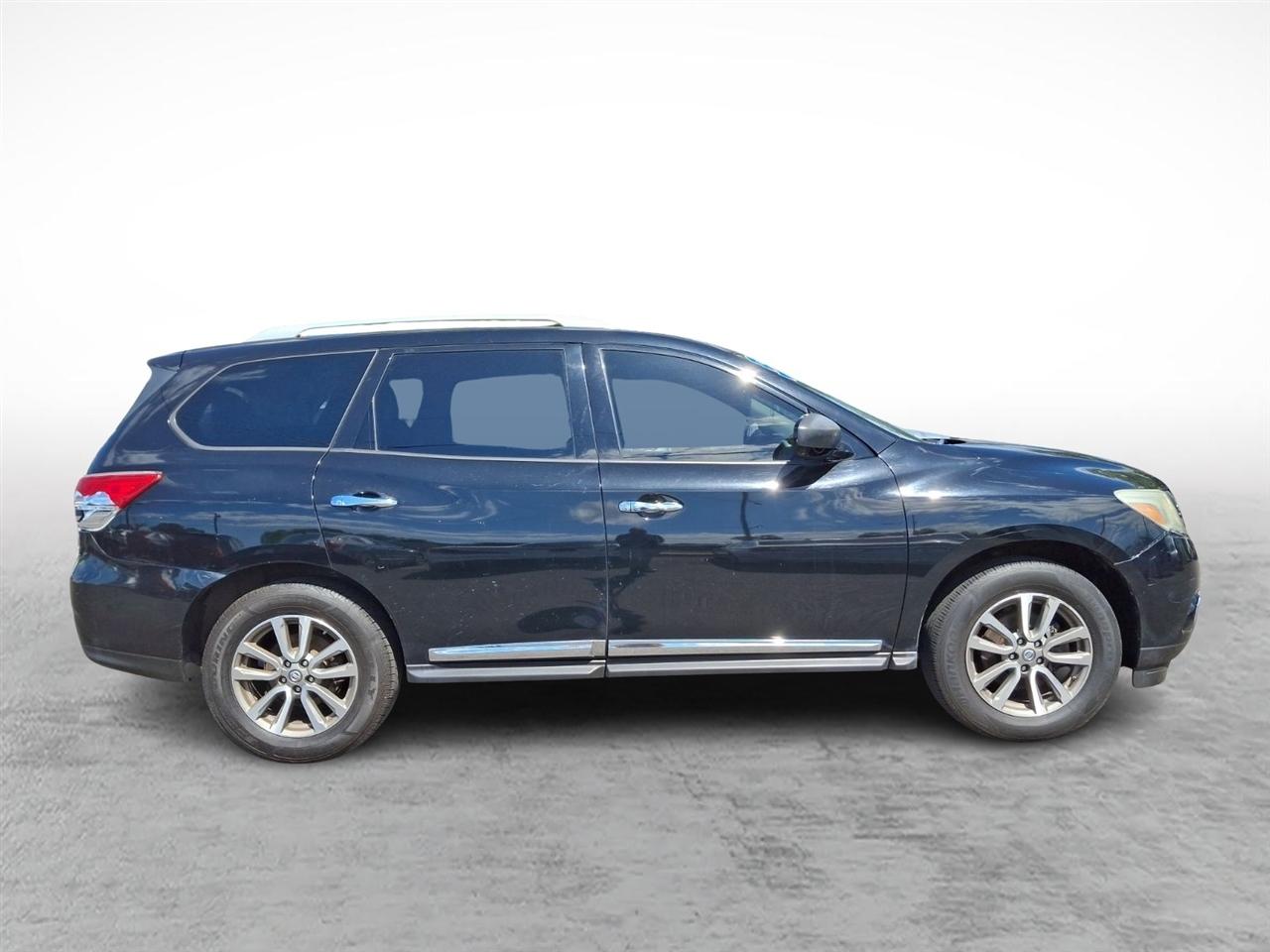 Nissan Pathfinder  2014