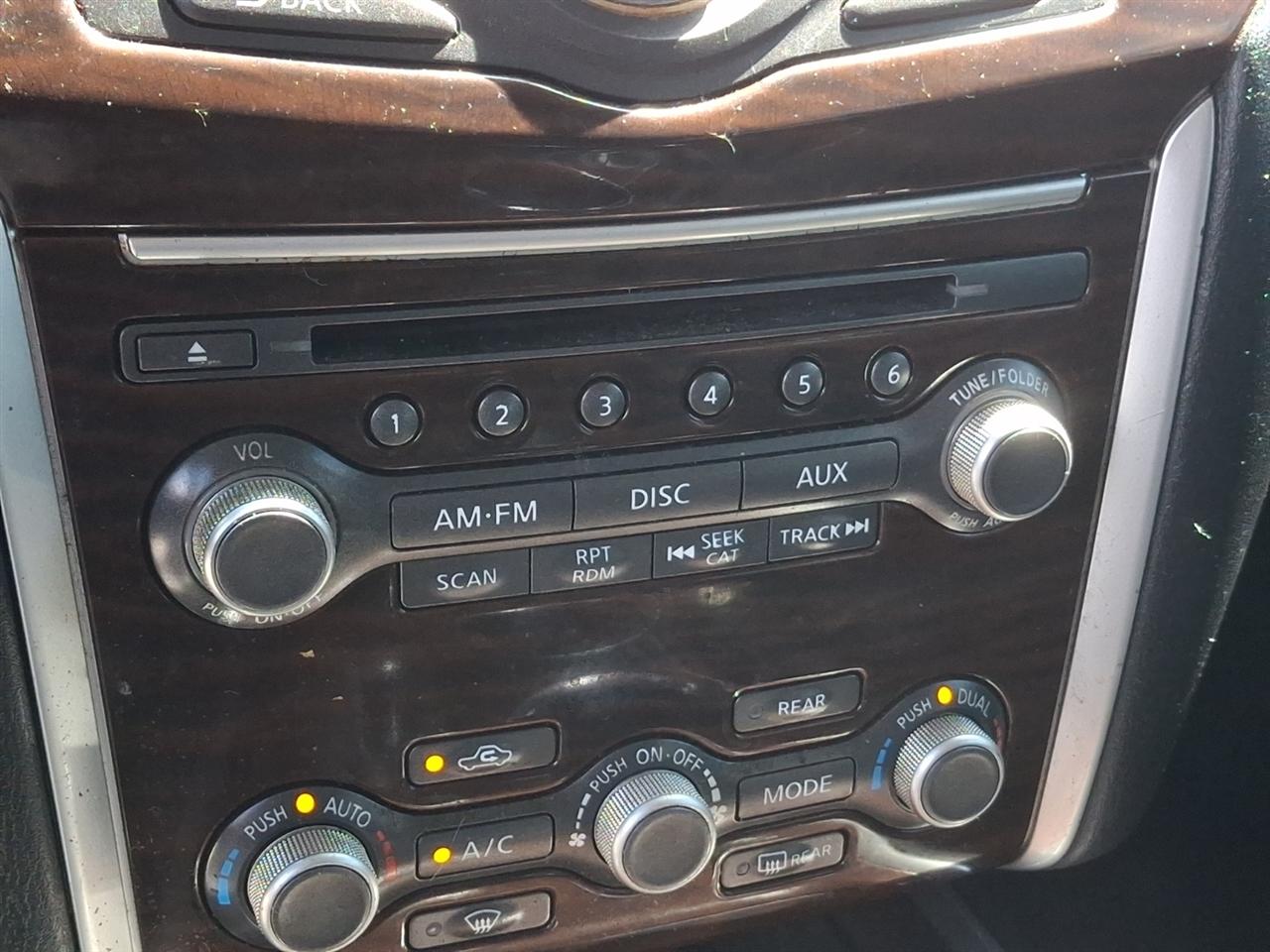 Nissan Pathfinder  2014