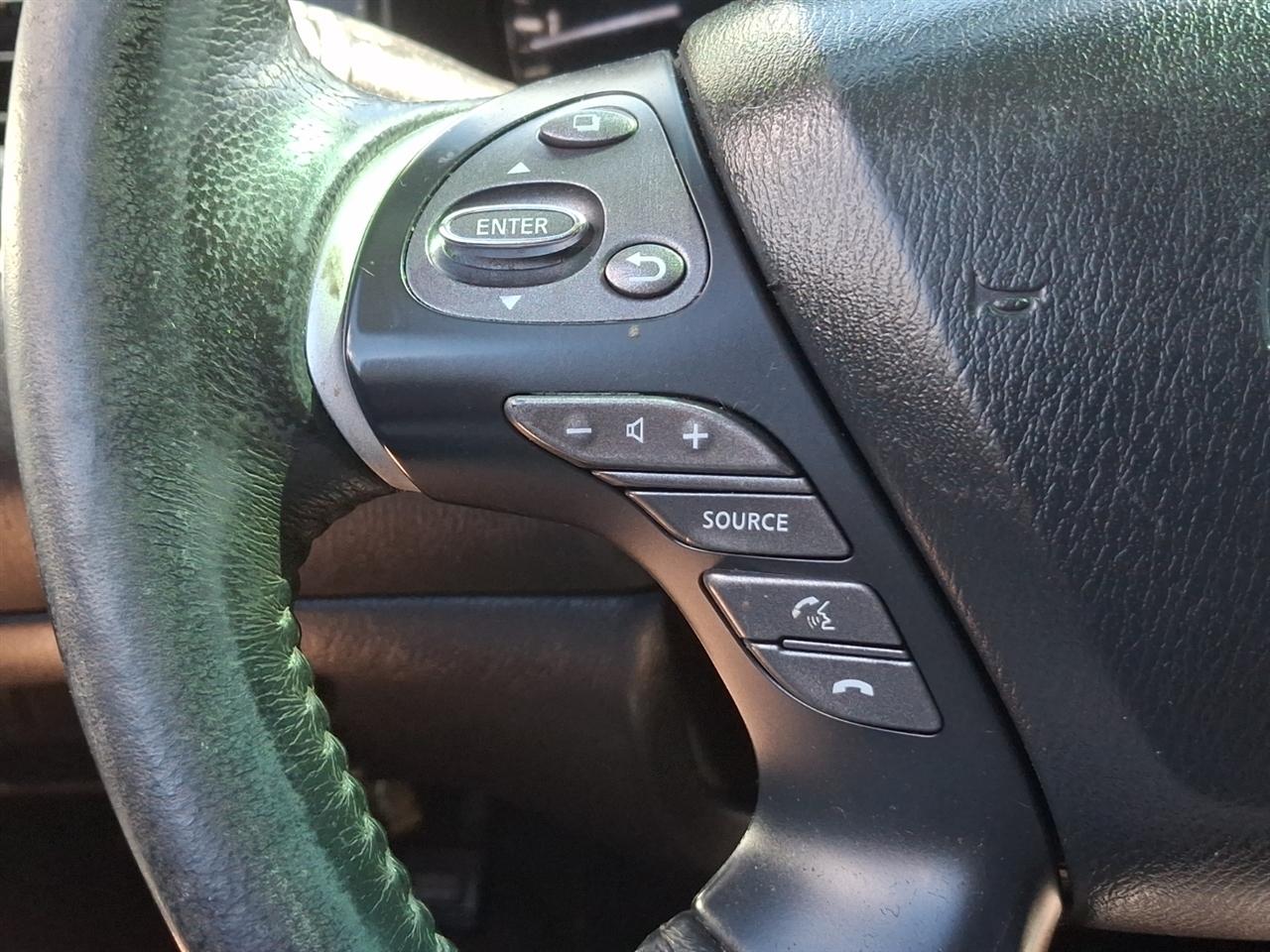 Nissan Pathfinder  2014