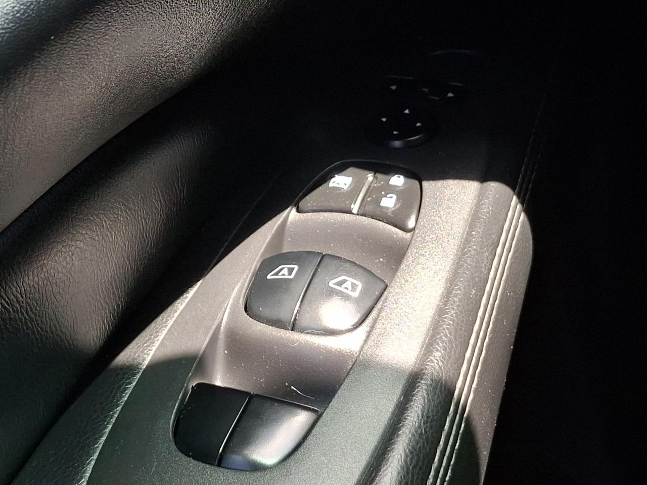 Nissan Pathfinder  2014