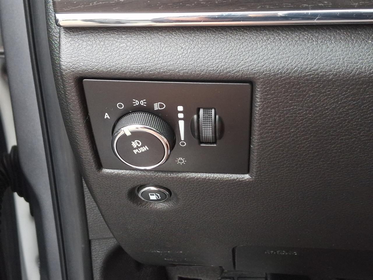 Jeep Grand Cherokee  2014