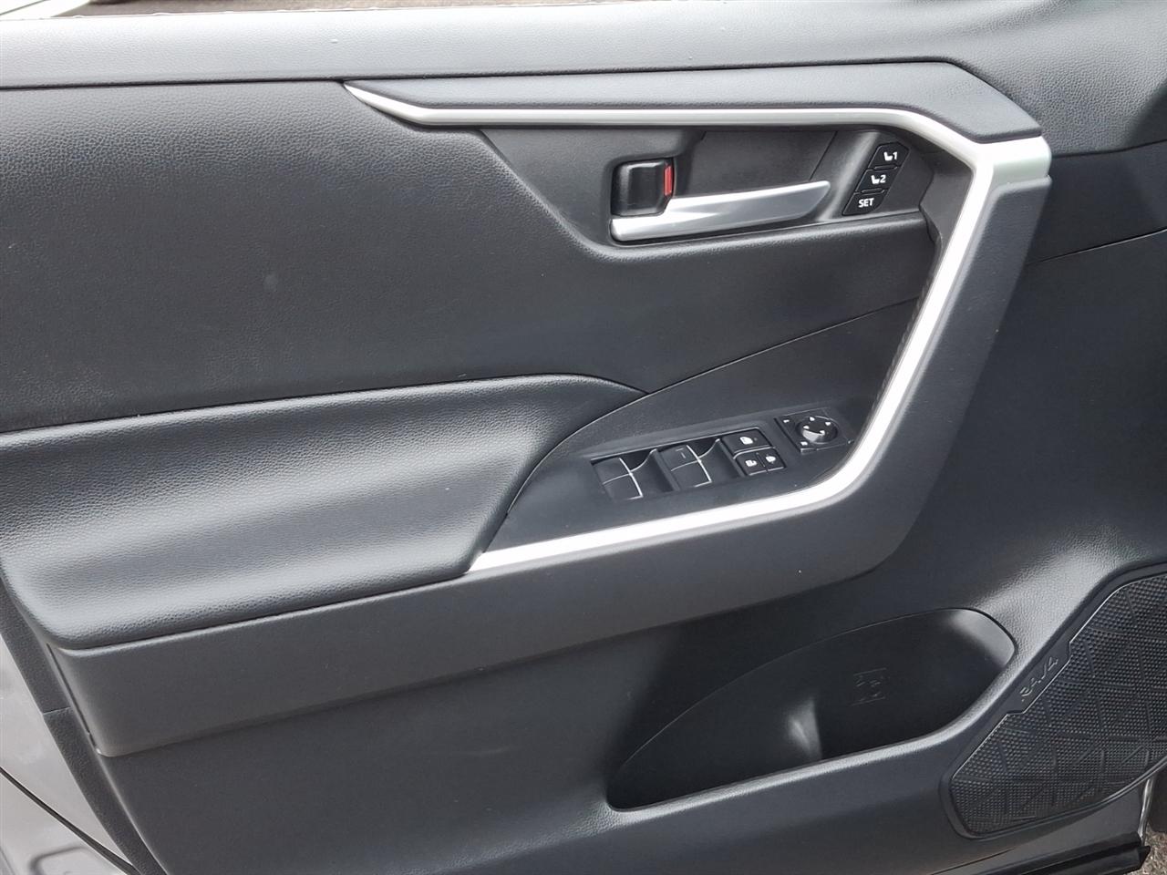 Toyota RAV4  2019