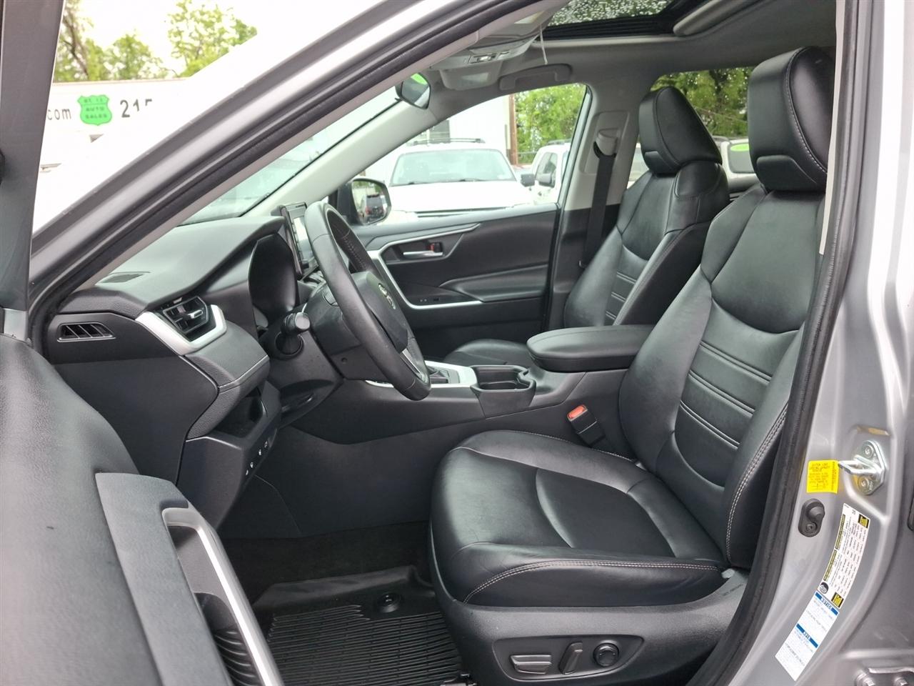 Toyota RAV4  2019