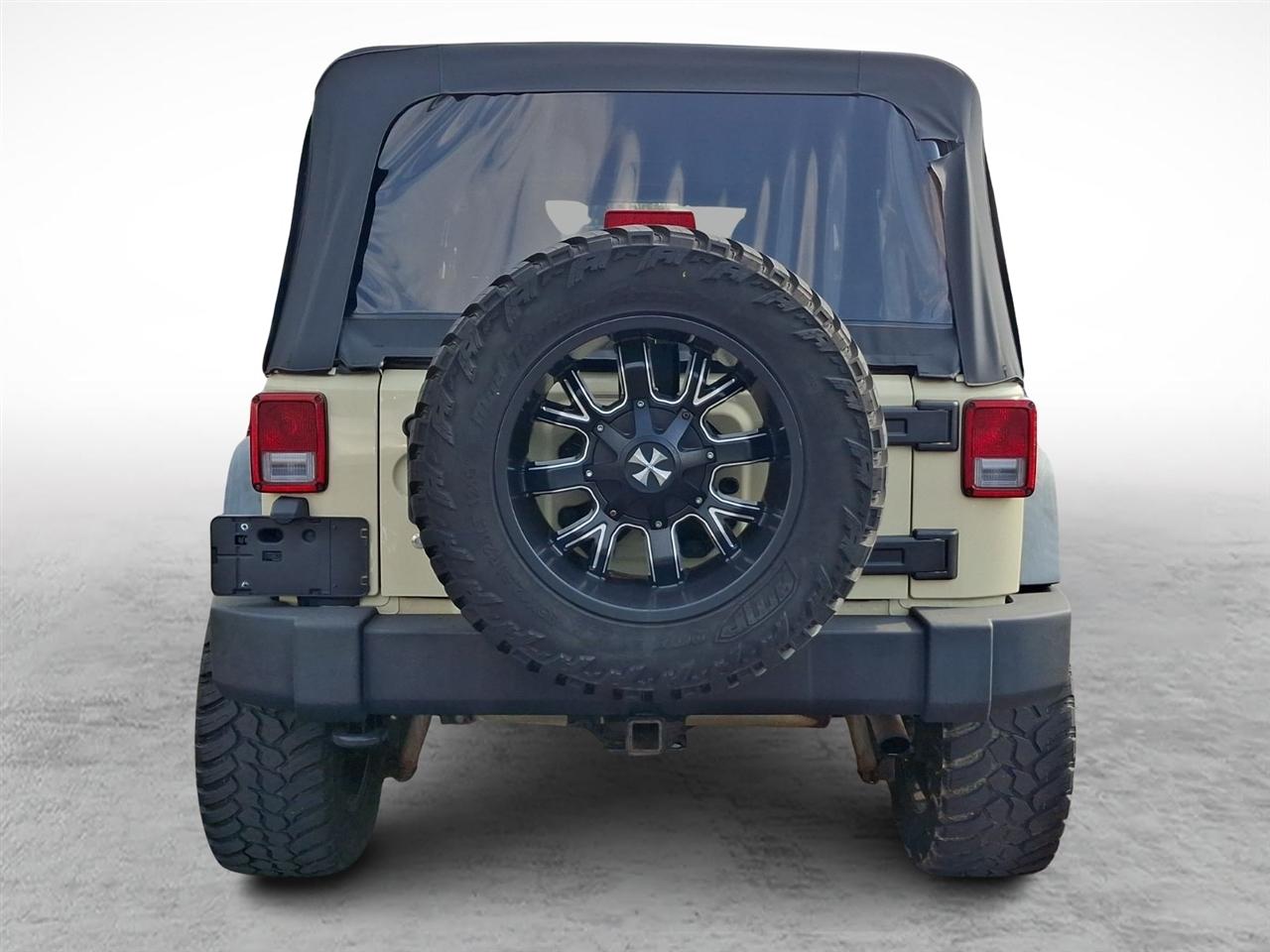 Jeep Wrangler Unlimited  2011