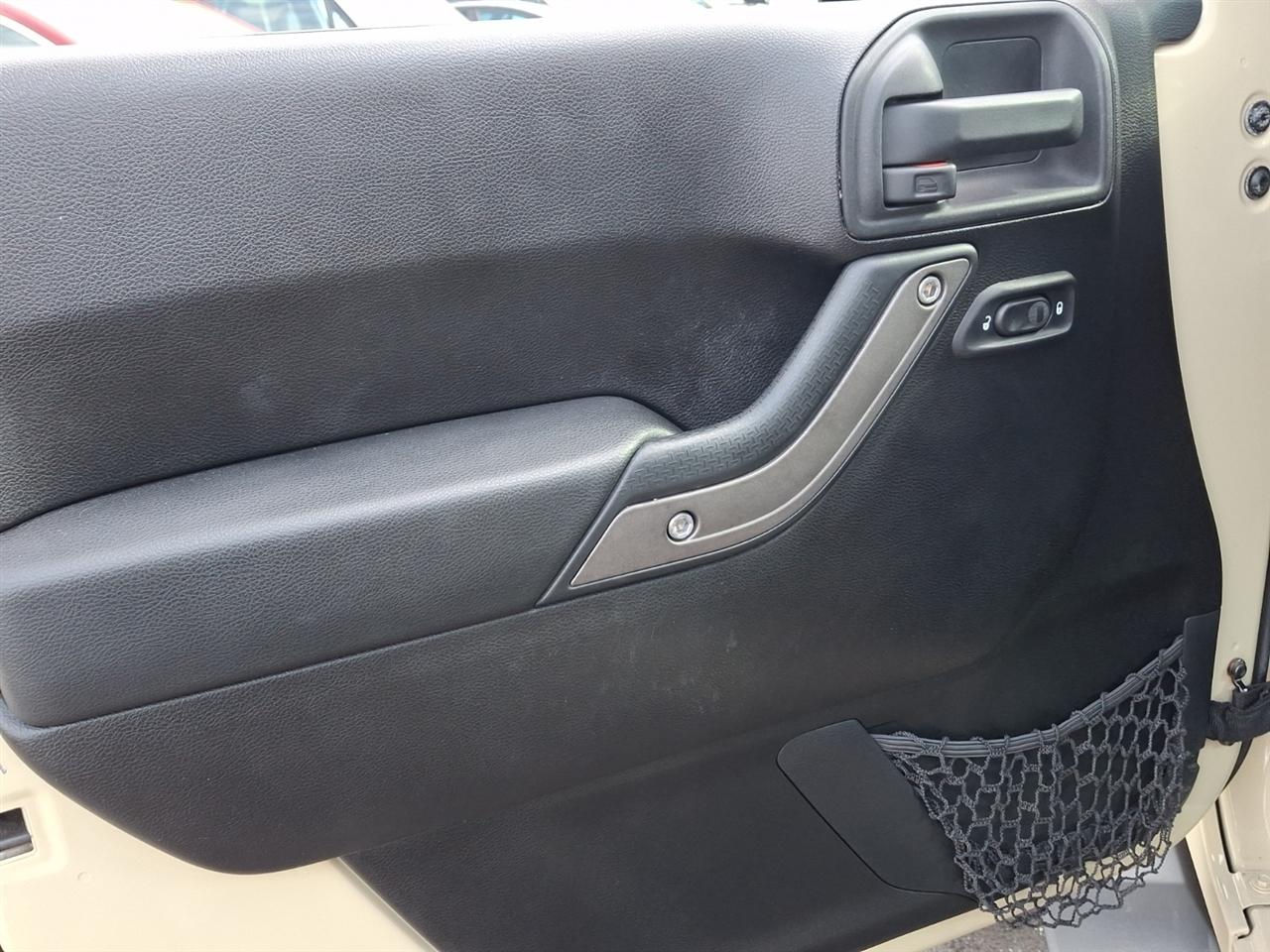 Jeep Wrangler Unlimited  2011