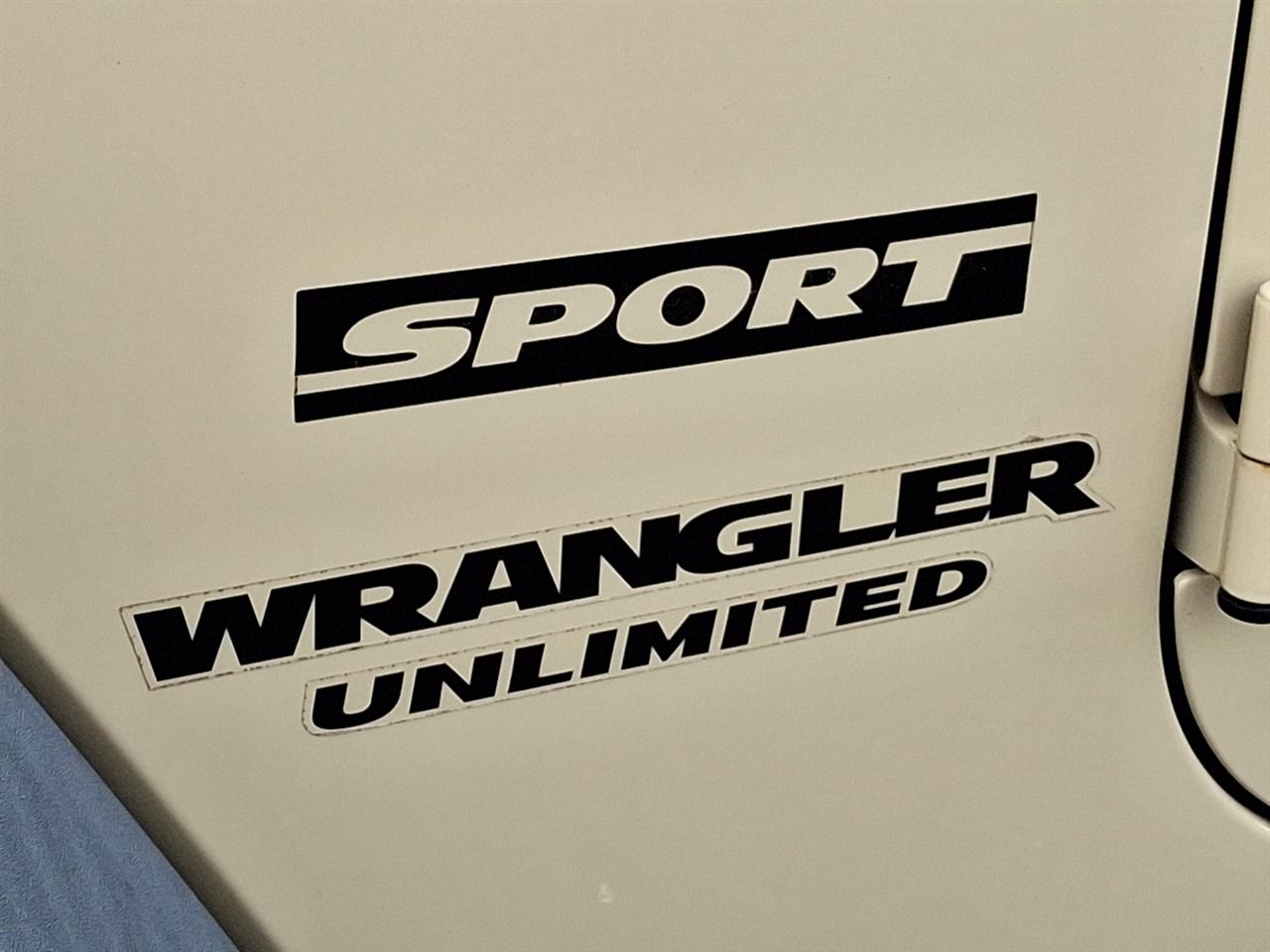 Jeep Wrangler Unlimited  2011