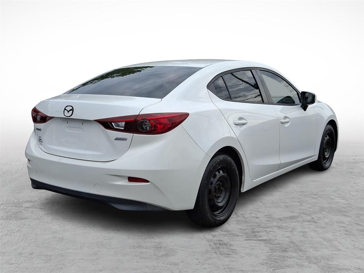 Mazda MAZDA3  2015