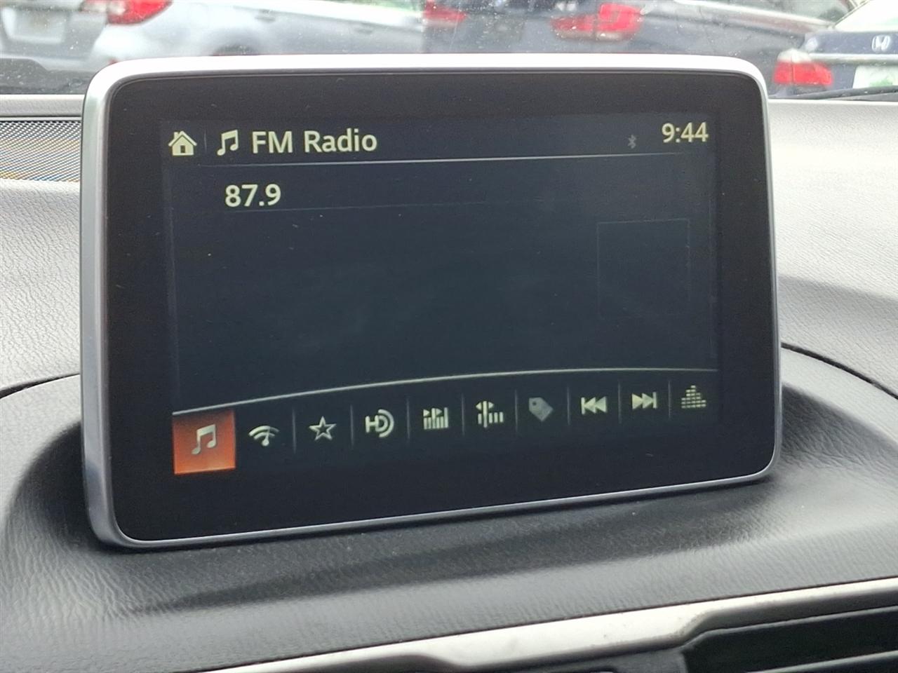 Mazda MAZDA3  2015