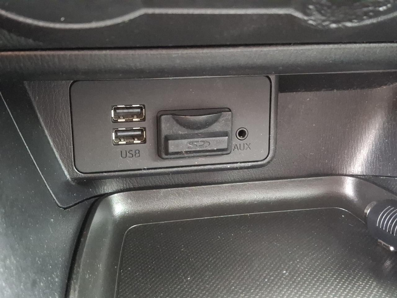 Mazda MAZDA3  2015