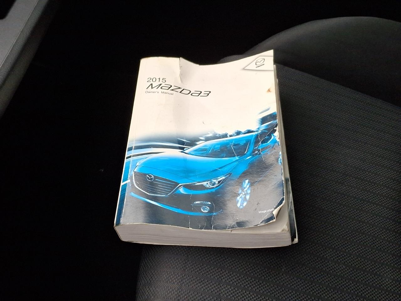 Mazda MAZDA3  2015