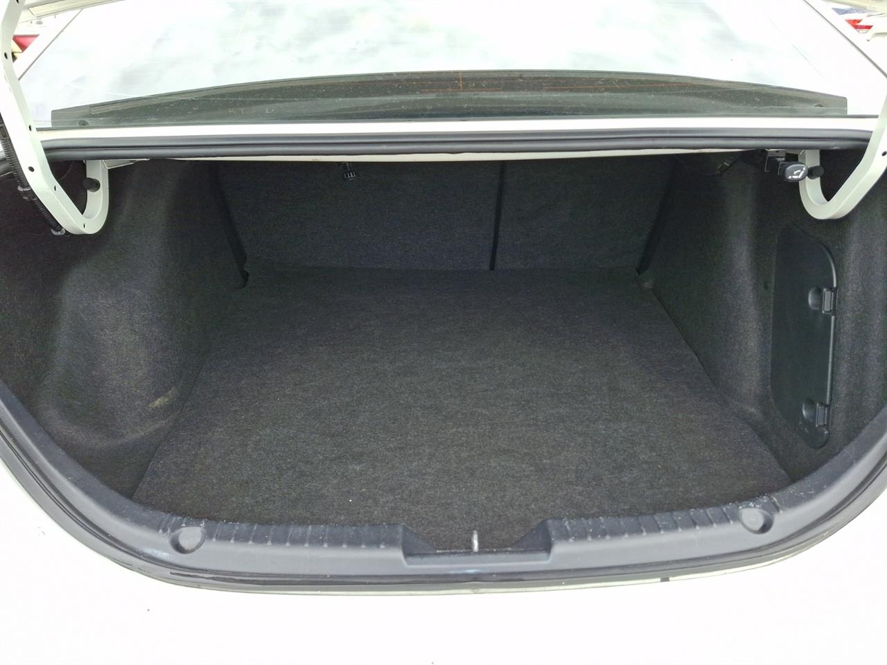 Mazda MAZDA3  2015